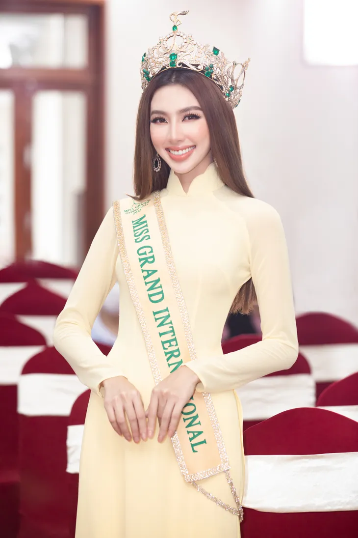 Thùy Tiên tặng trang phục dự thi Miss Grand International cho bảo tàng - Ảnh 5. Thùy Tiên tặng trang phục dự thi Miss Grand International cho bảo tàng - Ảnh 5.