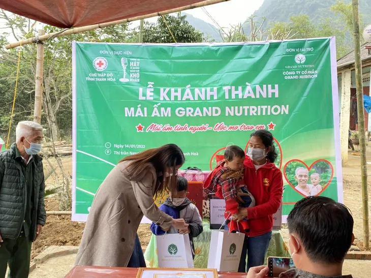 Thanh Hóa: Khánh thành nhà tình thương “Mái ấm Grand Nutrition” và trao tặng quà Tết - Ảnh 5. Thanh Hóa: Khánh thành nhà tình thương “Mái ấm Grand Nutrition” và trao tặng quà Tết - Ảnh 5.