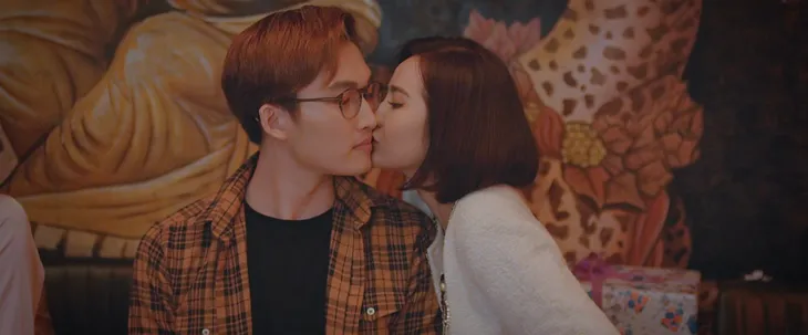 Thương ngày nắng về - Tập 33: Duy khóa môi Trang để chặn lời từ chối? - Ảnh 6. Thương ngày nắng về - Tập 33: Duy khóa môi Trang để chặn lời từ chối? - Ảnh 6.