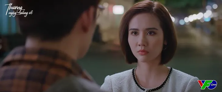 Thương ngày nắng về - Tập 33: Duy khóa môi Trang để chặn lời từ chối? - Ảnh 4. Thương ngày nắng về - Tập 33: Duy khóa môi Trang để chặn lời từ chối? - Ảnh 4.
