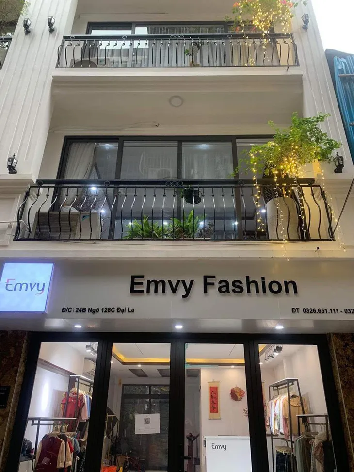 Emvy Fashion - Chinh phục mọi phong cách cùng thiết kế công sở độc đáo - Ảnh 1. Emvy Fashion - Chinh phục mọi phong cách cùng thiết kế công sở độc đáo - Ảnh 1.