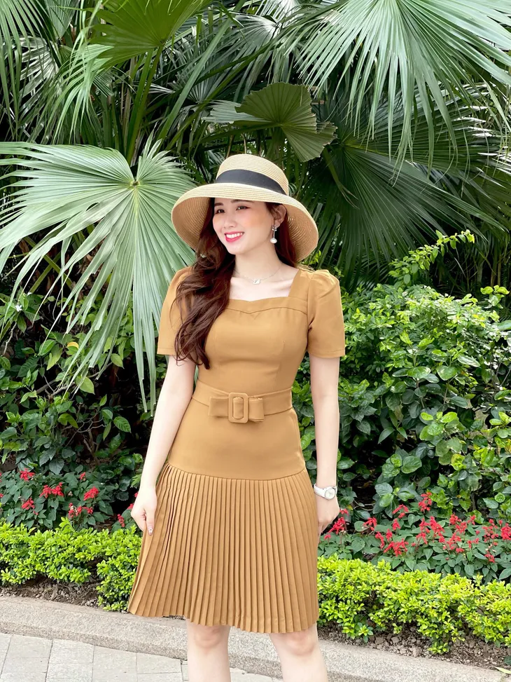 Emvy Fashion - Chinh phục mọi phong cách cùng thiết kế công sở độc đáo - Ảnh 2. Emvy Fashion - Chinh phục mọi phong cách cùng thiết kế công sở độc đáo - Ảnh 2.
