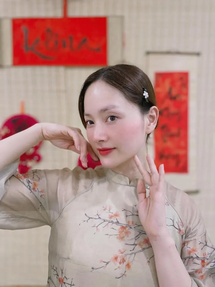 Lan Phương dịu dàng hoá cô gái mùa Xuân - Ảnh 3. Lan Phương dịu dàng hoá cô gái mùa Xuân - Ảnh 3.