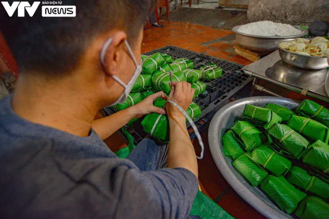 Làng bánh chưng Tranh Khúc nhộn nhịp ngày cận Tết - Ảnh 9. Làng bánh chưng Tranh Khúc nhộn nhịp ngày cận Tết - Ảnh 9.
