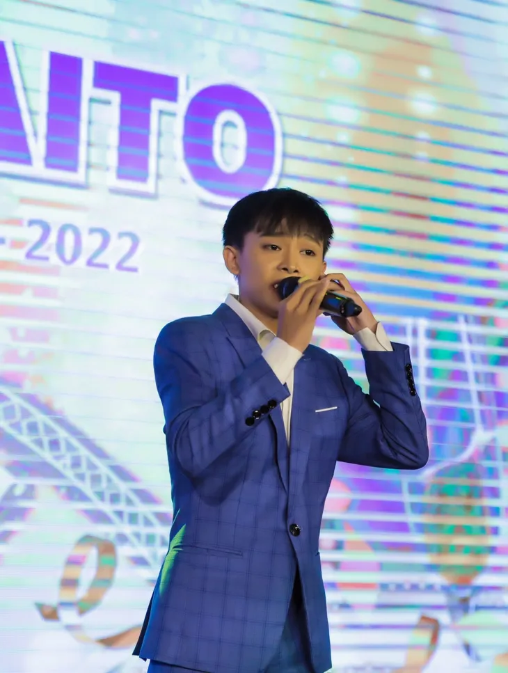 Ngọc Sơn, Dương Ngọc Thái và Hồ Văn Cường gửi lời chúc năm mới đến khán giả - Ảnh 2. Ngọc Sơn, Dương Ngọc Thái và Hồ Văn Cường gửi lời chúc năm mới đến khán giả - Ảnh 2.