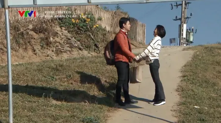 Mùa xuân ở lại - Tập 2: Nghĩa ghen ra mặt khi thấy người yêu Hòa đến thăm - Ảnh 14. Mùa xuân ở lại - Tập 2: Nghĩa ghen ra mặt khi thấy người yêu Hòa đến thăm - Ảnh 14.