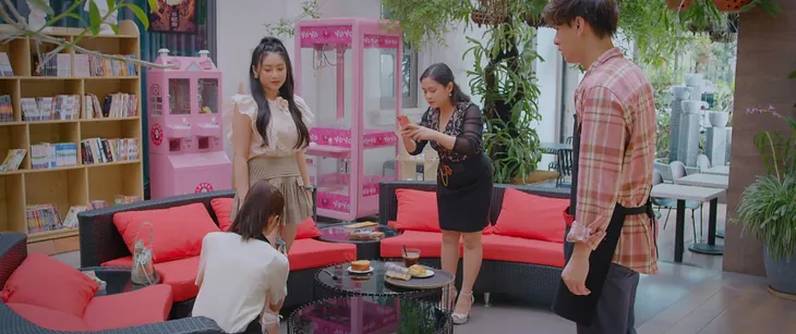 Thương ngày nắng về: Bị mẹ phát hiện trốn học đi làm thêm, Vân còn sắp bị cậu khui trót dại có bầu - Ảnh 1. Thương ngày nắng về: Bị mẹ phát hiện trốn học đi làm thêm, Vân còn sắp bị cậu khui trót dại có bầu - Ảnh 1.