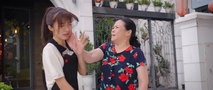 Thương ngày nắng về: Bị mẹ phát hiện trốn học đi làm thêm, Vân còn sắp bị cậu khui trót dại có bầu - Ảnh 7. Thương ngày nắng về: Bị mẹ phát hiện trốn học đi làm thêm, Vân còn sắp bị cậu khui trót dại có bầu - Ảnh 7.