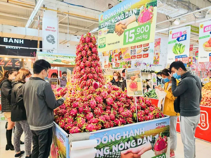 Chế biến thành bánh mỳ, thạch, sinh tố…, siêu thị giải cứu thanh long - Ảnh 1. Chế biến thành bánh mỳ, thạch, sinh tố…, siêu thị giải cứu thanh long - Ảnh 1.