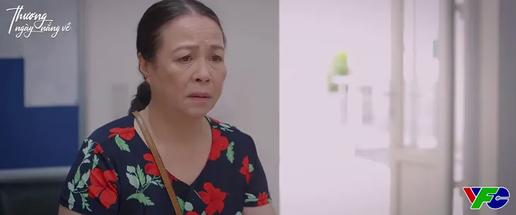 Thương ngày nắng về - Tập 23: Bà Nga té ngửa trước bảng điểm be bét của Vân - Ảnh 3. Thương ngày nắng về - Tập 23: Bà Nga té ngửa trước bảng điểm be bét của Vân - Ảnh 3.