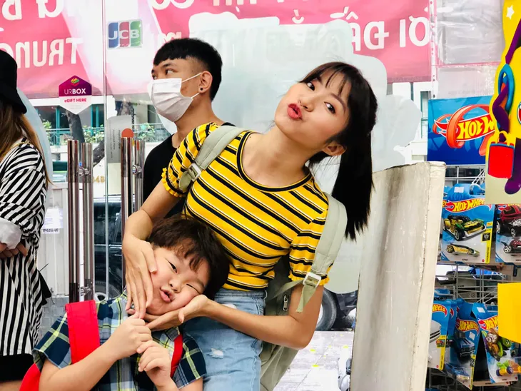 Hậu trường vui nhộn của Thương ngày nắng về - Ảnh 12. Hậu trường vui nhộn của Thương ngày nắng về - Ảnh 12.