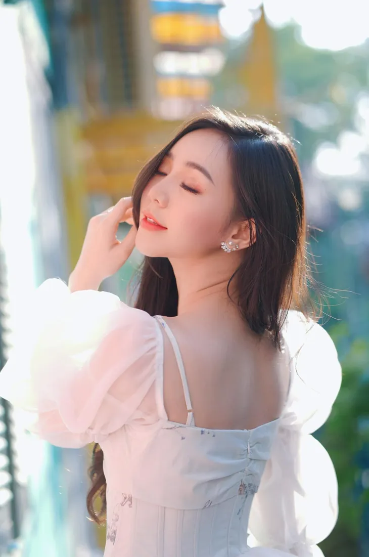 Quỳnh Kool hoá cánh bướm mong manh - Ảnh 6. Quỳnh Kool hoá cánh bướm mong manh - Ảnh 6.