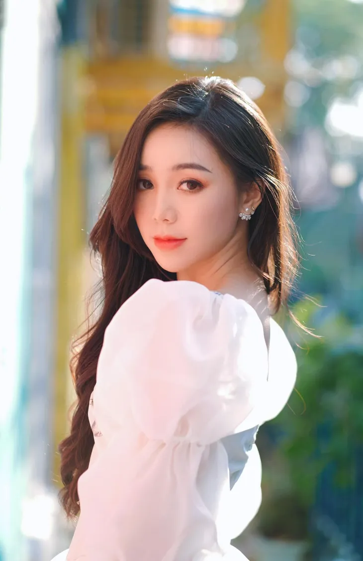 Quỳnh Kool hoá cánh bướm mong manh - Ảnh 3. Quỳnh Kool hoá cánh bướm mong manh - Ảnh 3.