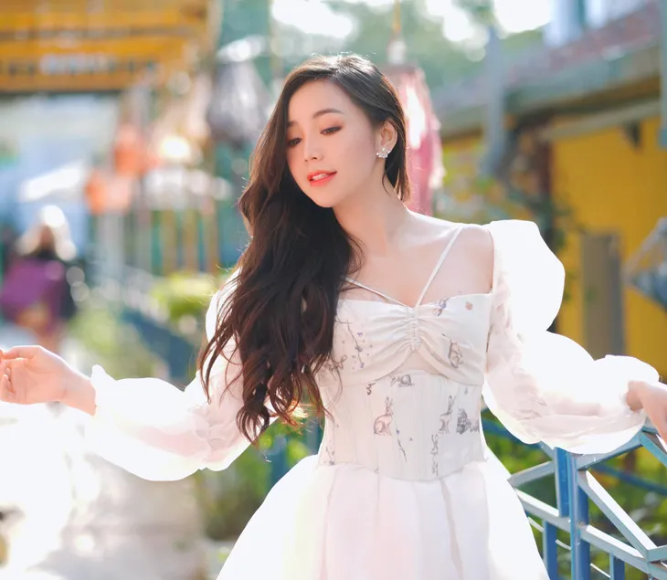 Quỳnh Kool hoá cánh bướm mong manh - Ảnh 11. Quỳnh Kool hoá cánh bướm mong manh - Ảnh 11.