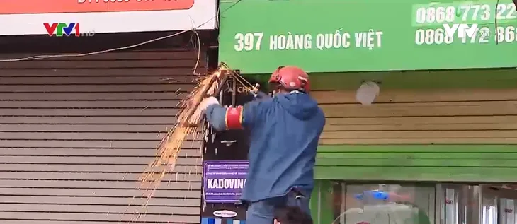Công an Hà Nội ra quân bảo đảm an ninh trật tự dịp Tết Nguyên đán - Ảnh 1.