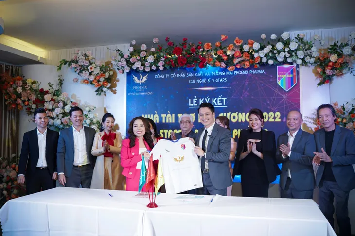 Diễn viên Việt Anh ký hợp đồng hợp tác chính thức với Phoenix Pharma - Ảnh 3. Diễn viên Việt Anh ký hợp đồng hợp tác chính thức với Phoenix Pharma - Ảnh 3.