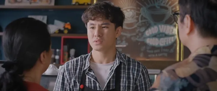 Thương ngày nắng về - Tập 24: Bà Nga đến quán cà phê của Phong làm ầm ĩ khi biết tin Vân có bầu - Ảnh 3. Thương ngày nắng về - Tập 24: Bà Nga đến quán cà phê của Phong làm ầm ĩ khi biết tin Vân có bầu - Ảnh 3.