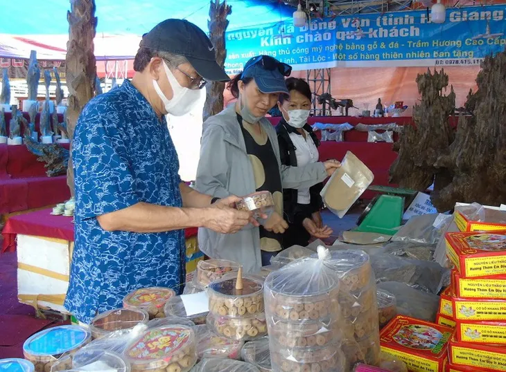 Sắm Tết nay khác Tết xưa - Ảnh 1. Sắm Tết nay khác Tết xưa - Ảnh 1.