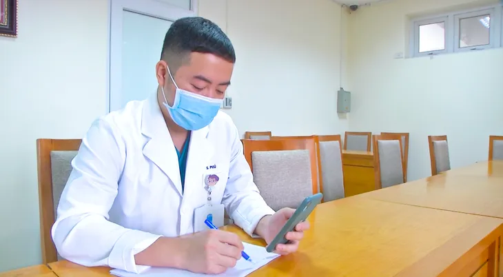 Nhóm bác sĩ quân y hỗ trợ F0 điều trị tại nhà - Ảnh 2. Nhóm bác sĩ quân y hỗ trợ F0 điều trị tại nhà - Ảnh 2.
