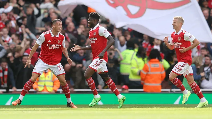 Thắng Tottenham, Arsenal xây chắc ngôi đầu Ngoại hạng Anh - Ảnh 1. Thắng Tottenham, Arsenal xây chắc ngôi đầu Ngoại hạng Anh - Ảnh 1.