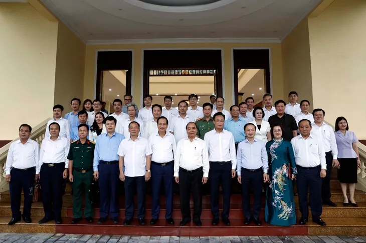 Chủ tịch nước: Phát huy tinh thần đoàn kết, quyết tâm để Hưng Yên phát triển toàn diện, bền vững - Ảnh 3. Chủ tịch nước: Phát huy tinh thần đoàn kết, quyết tâm để Hưng Yên phát triển toàn diện, bền vững - Ảnh 3.