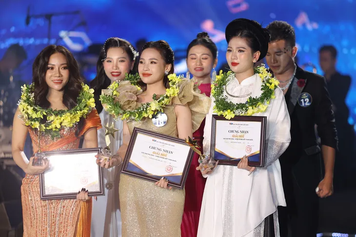 Đoàn Hồng Hạnh nhận giải Thí sinh được yêu thích nhất trên VTVGo - Ảnh 2. Đoàn Hồng Hạnh nhận giải Thí sinh được yêu thích nhất trên VTVGo - Ảnh 2.