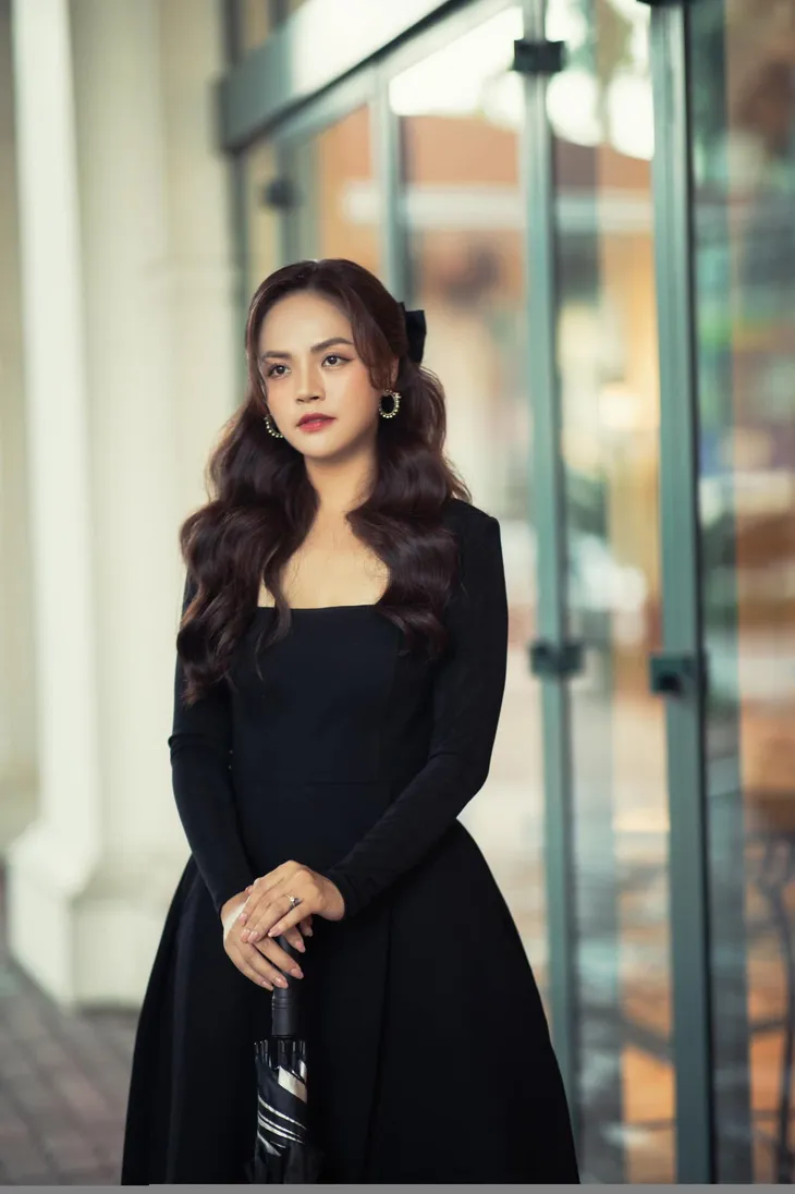Thu Quỳnh đẹp hút hồn trong phong cách tiểu thư - Ảnh 2.
