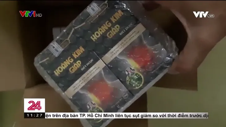 Biến thợ sửa đồ điện thành... bác sĩ đầu ngành để bán thuốc giả - Ảnh 5. Biến thợ sửa đồ điện thành... bác sĩ đầu ngành để bán thuốc giả - Ảnh 5.