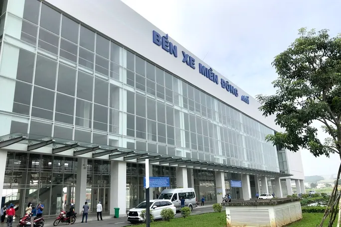 Ngày đầu các tuyến xe hoạt động tại Bến xe Miền Đông mới - Ảnh 1.