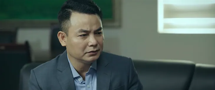 Đấu trí - Tập 62: Chủ tịch tỉnh hài lòng khi Thượng tá Bàng phụ trách vụ TN Mobile - Ảnh 4. Đấu trí - Tập 62: Chủ tịch tỉnh hài lòng khi Thượng tá Bàng phụ trách vụ TN Mobile - Ảnh 4.