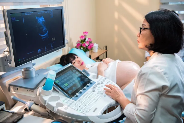 Kỹ thuật hiện đại phát hiện sớm bất thường của thai nhi - Ảnh 1. Kỹ thuật hiện đại phát hiện sớm bất thường của thai nhi - Ảnh 1.