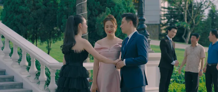Hành trình công lý - Tập 3: Phương điên loạn vì trong clip nóng, chồng khen bồ hơn vợ - Ảnh 1. Hành trình công lý - Tập 3: Phương điên loạn vì trong clip nóng, chồng khen bồ hơn vợ - Ảnh 1.