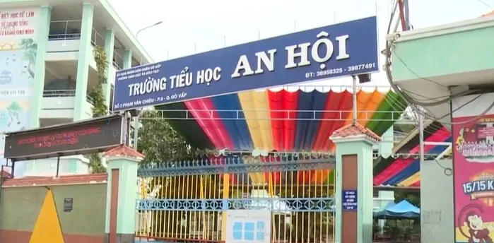 Vụ “phụ huynh khó khăn đừng theo lớp này”: Ý kiến về vai trò ban đại diện cha mẹ học sinh - Ảnh 1. Vụ “phụ huynh khó khăn đừng theo lớp này”: Ý kiến về vai trò ban đại diện cha mẹ học sinh - Ảnh 1.