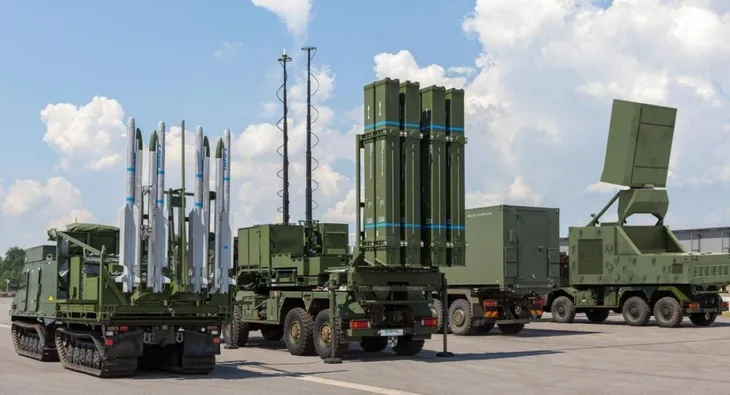 14 nước NATO và Phần Lan đồng thuận phát triển Sáng kiến Lá chắn Bầu trời châu Âu - Ảnh 1. 14 nước NATO và Phần Lan đồng thuận phát triển Sáng kiến Lá chắn Bầu trời châu Âu - Ảnh 1.
