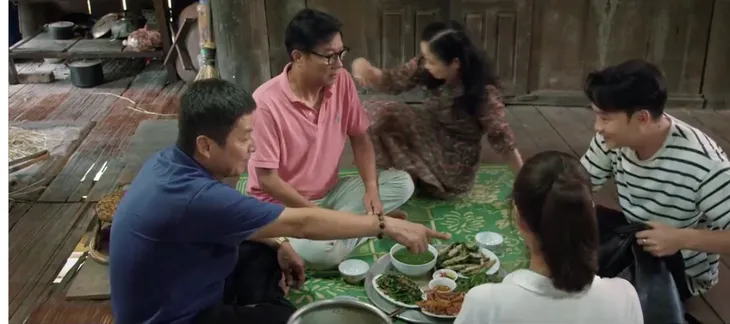 Thông gia ngõ hẹp - Tập 8: Mối thù năm xưa giữa ông Khôi và ông Phúc được tiết lộ - Ảnh 6. Thông gia ngõ hẹp - Tập 8: Mối thù năm xưa giữa ông Khôi và ông Phúc được tiết lộ - Ảnh 6.