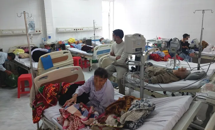 Hi hữu: Nam sinh lớp 9 ở Hải Dương uống nhầm 21 viên thuốc tránh thai - Ảnh 3. Hi hữu: Nam sinh lớp 9 ở Hải Dương uống nhầm 21 viên thuốc tránh thai - Ảnh 3.