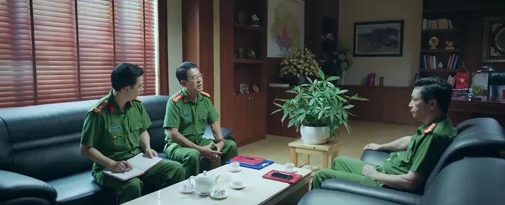 Đấu trí - Tập 64: Cục C03 về Đông Bình mở rộng điều ra, nhiều kẻ đứng ngồi không yên - Ảnh 1. Đấu trí - Tập 64: Cục C03 về Đông Bình mở rộng điều ra, nhiều kẻ đứng ngồi không yên - Ảnh 1.