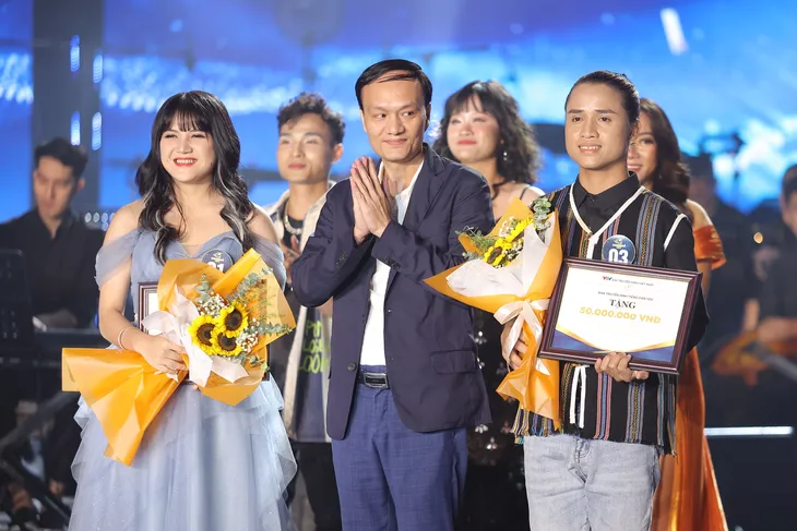 Hồ Văn Kãnh - Sức hút của chàng trai miền núi tại Sao Mai 2022 - Ảnh 4. Hồ Văn Kãnh - Sức hút của chàng trai miền núi tại Sao Mai 2022 - Ảnh 4.