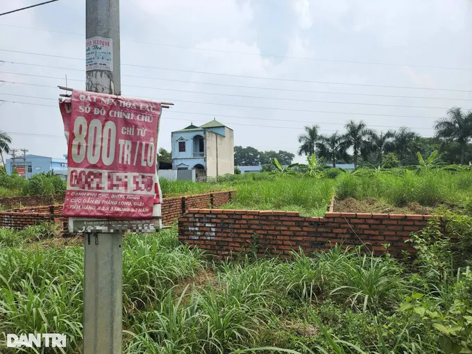 Bị áp lực tài chính, nhà đầu tư giảm sâu giá bán đất nền - Ảnh 1. Bị áp lực tài chính, nhà đầu tư giảm sâu giá bán đất nền - Ảnh 1.