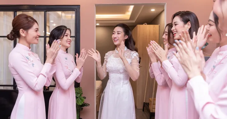Dàn phù dâu toàn hoa hậu của Đỗ Mỹ Linh - Ảnh 4. Dàn phù dâu toàn hoa hậu của Đỗ Mỹ Linh - Ảnh 4.
