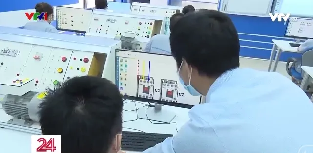 Chuyển đổi số trong đào tạo nghề để ổn định an sinh xã hội - Ảnh 5. Chuyển đổi số trong đào tạo nghề để ổn định an sinh xã hội - Ảnh 5.