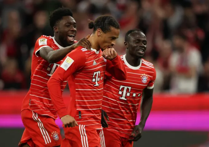 Thắng đậm Freiburg, Bayern Munich áp sát ngôi đầu Bundesliga - Ảnh 1. Thắng đậm Freiburg, Bayern Munich áp sát ngôi đầu Bundesliga - Ảnh 1.