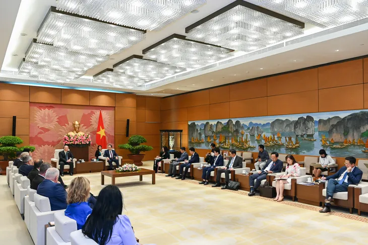 Thúc đẩy quan hệ hợp tác quốc hội Việt Nam - Romania - Ảnh 1. Thúc đẩy quan hệ hợp tác quốc hội Việt Nam - Romania - Ảnh 1.