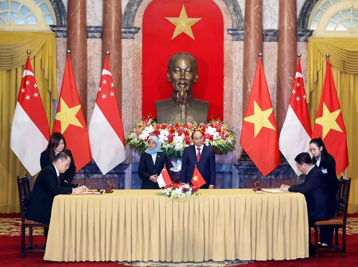 Việt Nam là đối tác quan trọng hàng đầu của Singapore ở khu vực - Ảnh 2. Việt Nam là đối tác quan trọng hàng đầu của Singapore ở khu vực - Ảnh 2.