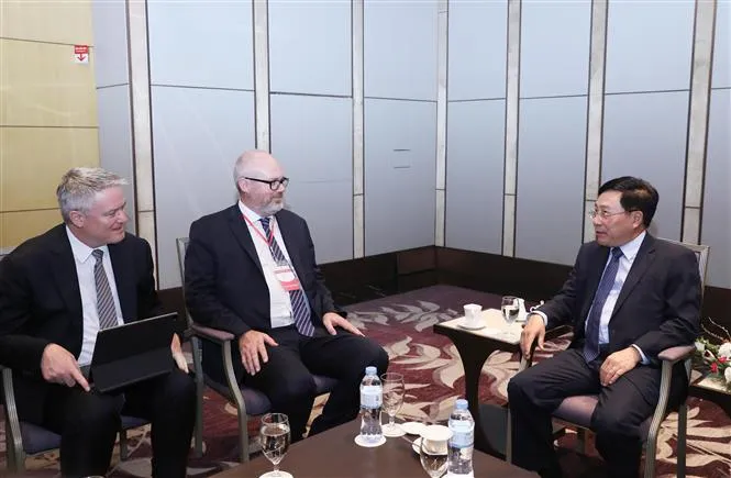 OECD - Đông Nam Á hướng đến chuỗi cung ứng tự cường và bền vững - Ảnh 2. OECD - Đông Nam Á hướng đến chuỗi cung ứng tự cường và bền vững - Ảnh 2.