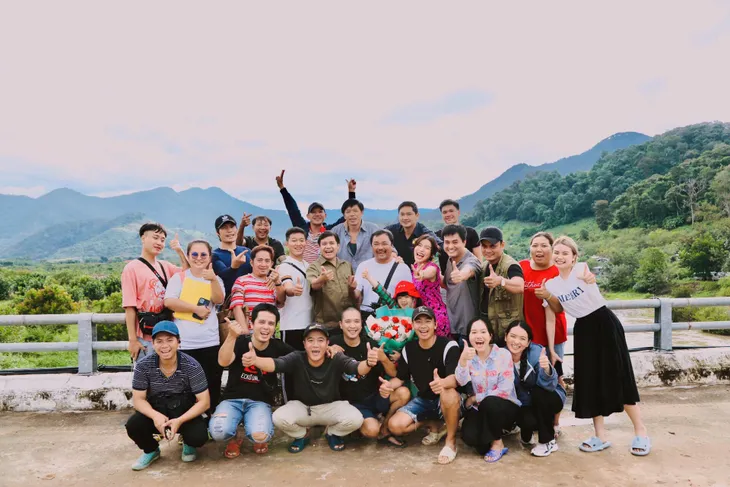 Mẹ Rơm sắp lên sóng VTV1, Cao Thái Hà xả vai chia tay đoàn phim - Ảnh 2. Mẹ Rơm sắp lên sóng VTV1, Cao Thái Hà xả vai chia tay đoàn phim - Ảnh 2.