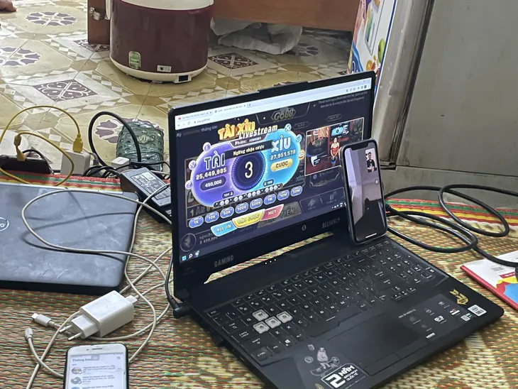 Sinh viên nếm trái đắng sau cơn lốc game “Tài - Xỉu online” - Ảnh 2. Sinh viên nếm trái đắng sau cơn lốc game “Tài - Xỉu online” - Ảnh 2.