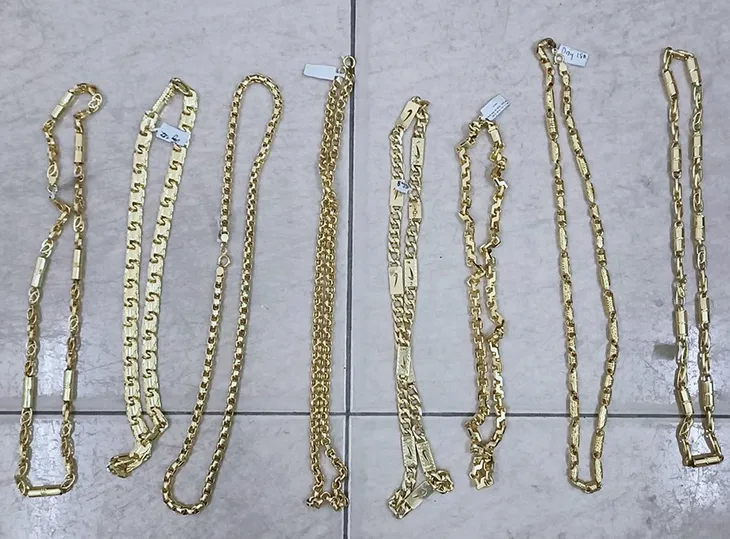 57 tuổi đi cướp tiệm vàng, đang tẩu thoát gặp ngay công an - Ảnh 2. 57 tuổi đi cướp tiệm vàng, đang tẩu thoát gặp ngay công an - Ảnh 2.