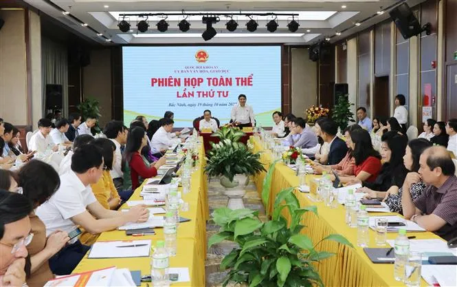 Thực hiện Nghị quyết của Đảng về văn hóa, con người Việt Nam - Ảnh 1. Thực hiện Nghị quyết của Đảng về văn hóa, con người Việt Nam - Ảnh 1.