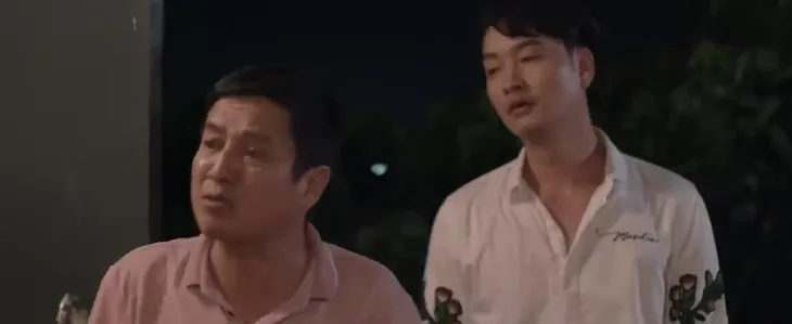Thông gia ngõ hẹp - Tập 10: Cụ Thập bị ông Phúc bắt gặp trốn ở nhà Linh - Ảnh 2. Thông gia ngõ hẹp - Tập 10: Cụ Thập bị ông Phúc bắt gặp trốn ở nhà Linh - Ảnh 2.